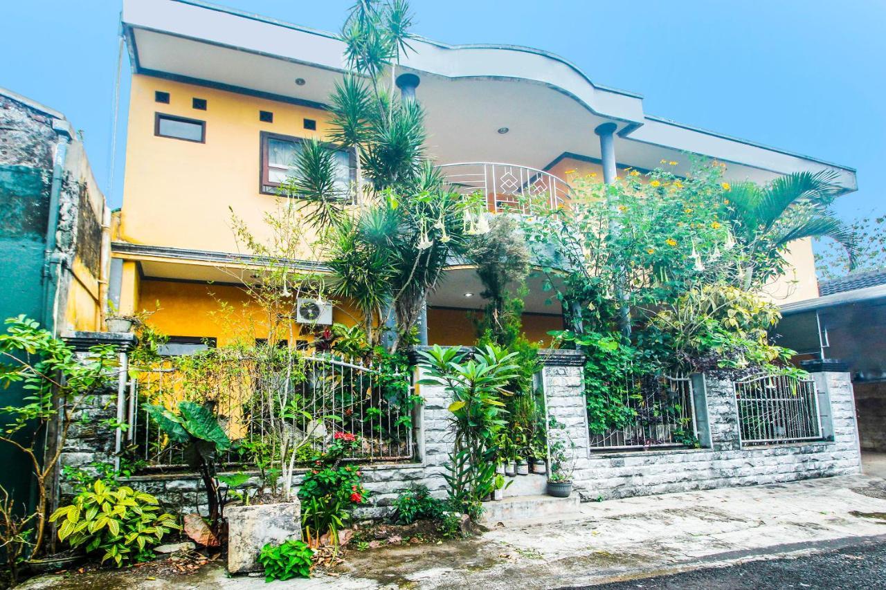 Spot On 91620 Skypiea Guest House Tasikmalaya Dış mekan fotoğraf