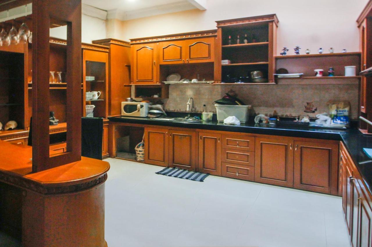 Spot On 91620 Skypiea Guest House Tasikmalaya Dış mekan fotoğraf
