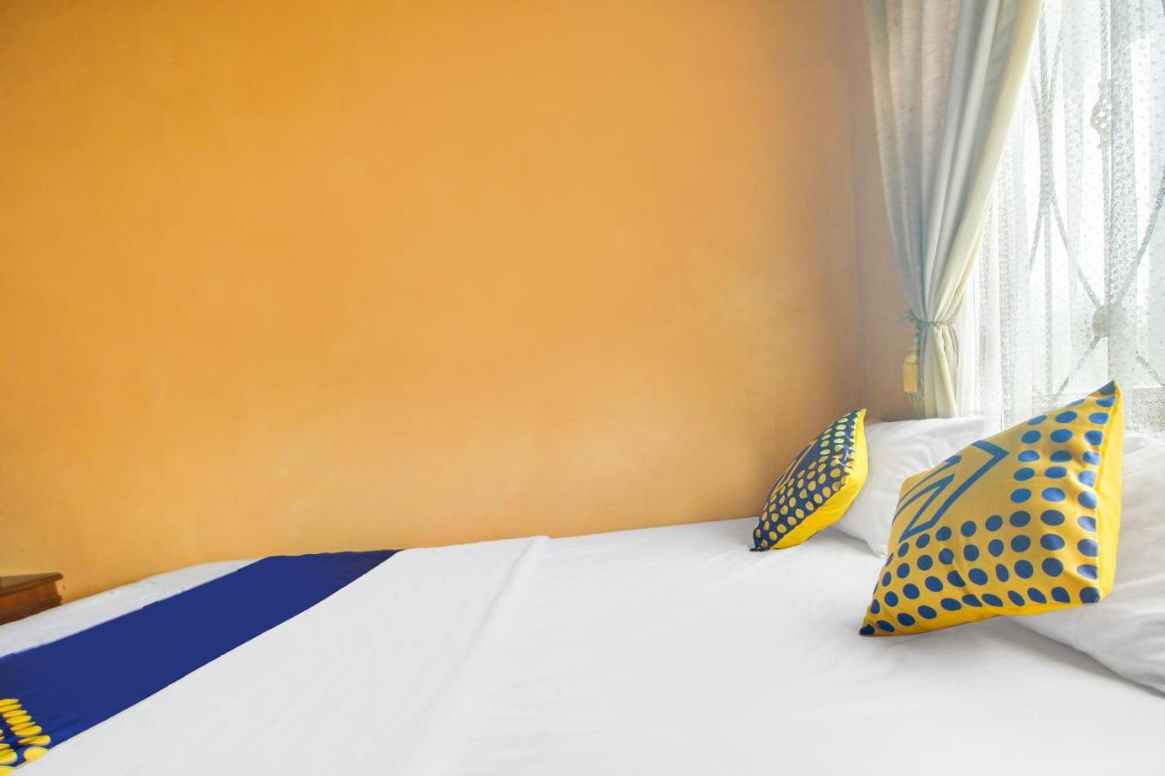 Spot On 91620 Skypiea Guest House Tasikmalaya Dış mekan fotoğraf